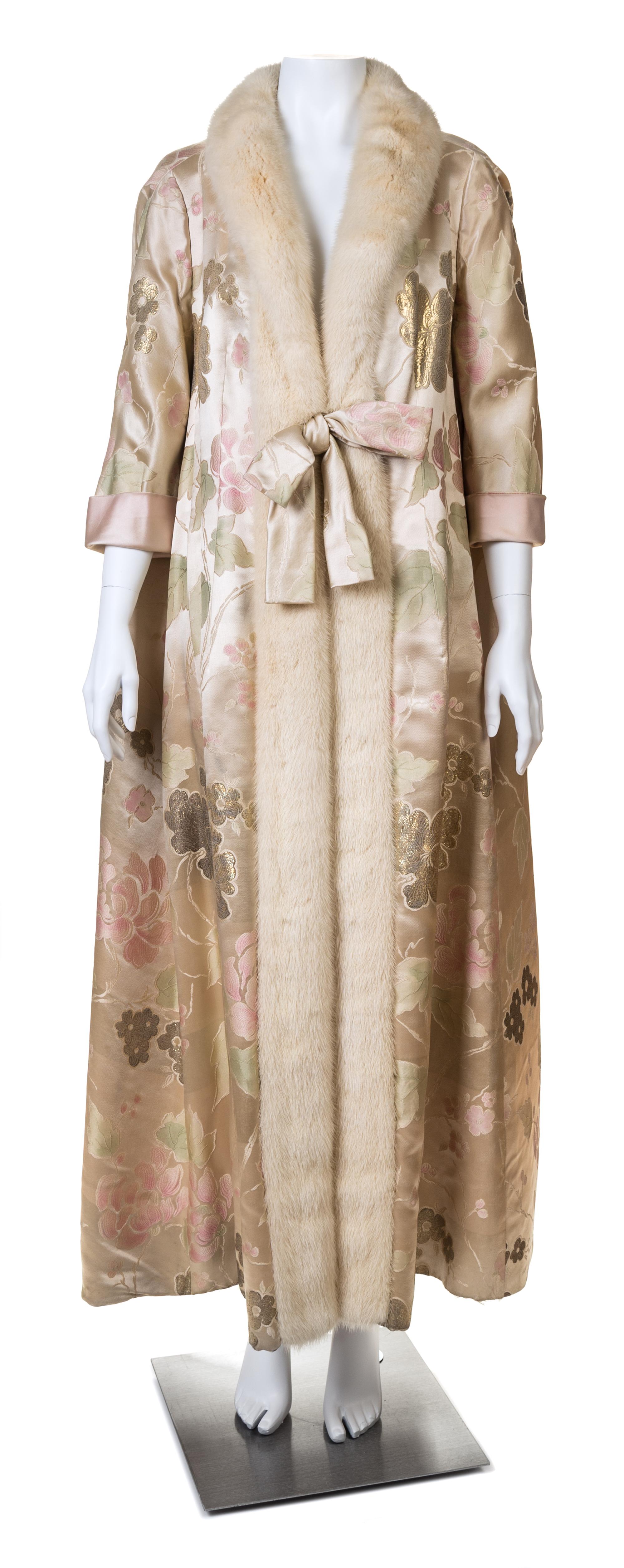 A Nina Ricci Silk Emperor's Cape with Fur Trim, No size.
