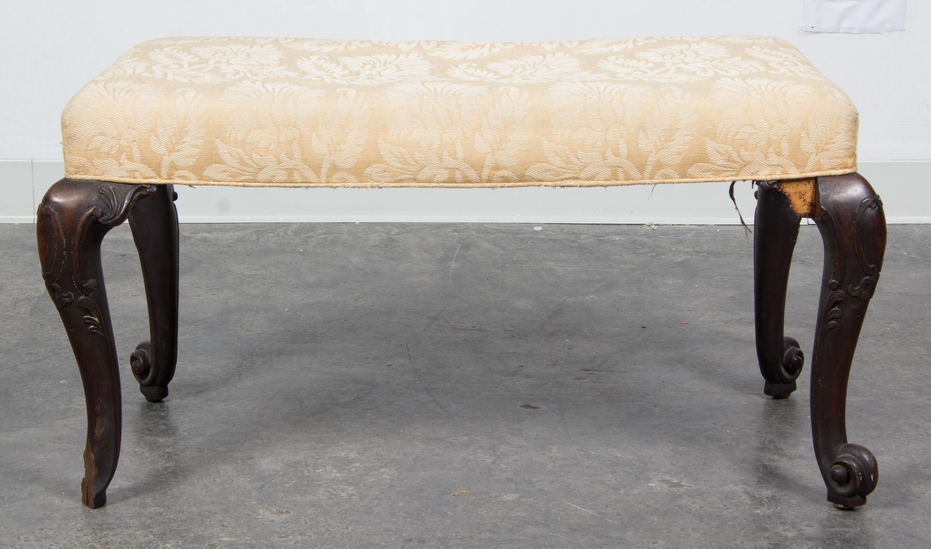 A George II Walnut Window Seat Width 33 inches. — 18TH/19TH CENTURY