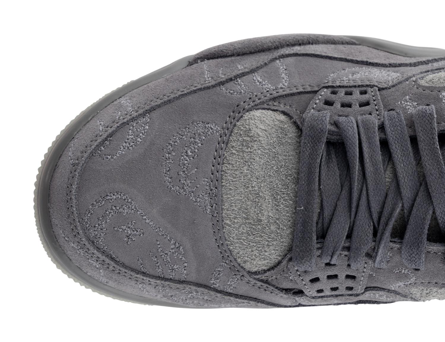 KAWS x Air Jordan 4 Retro