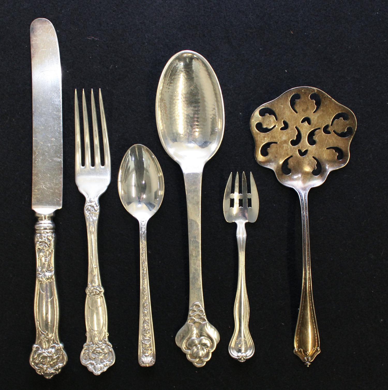 A Collection of American Silver Flatware, 20TH CENTURY, comprising: 12 R. Wallace & Sons dinner forks 12 R. Wallace & Sons dinner knive