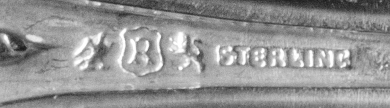An American Silver Flatware Service, Reed & Barton, Taunton, MA, Francis I pattern, comprising: 12 dinner knives 12 dinner forks 12 sal