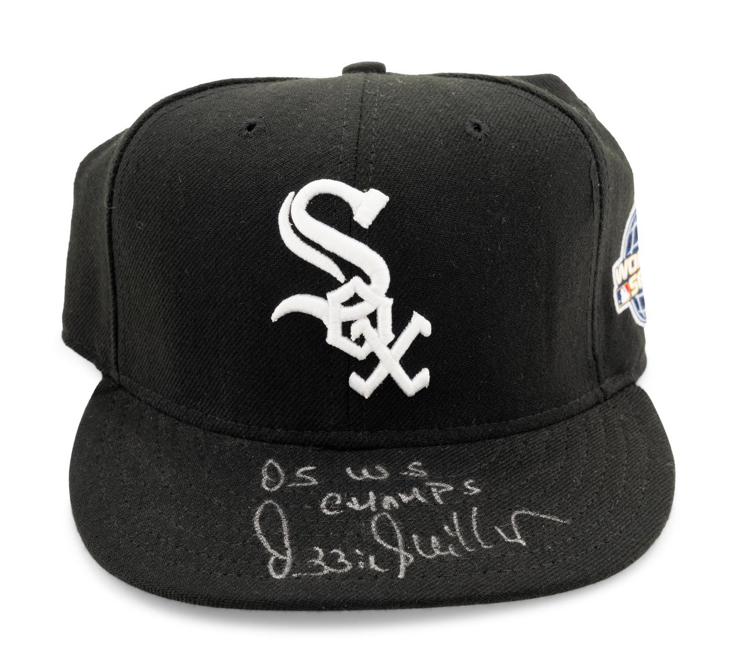 A Group of 13 2005 Chicago White Sox World Series Champion Signed Autograph Items (Steiner)