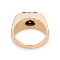 YELLOW GOLD AND DIAMOND RING