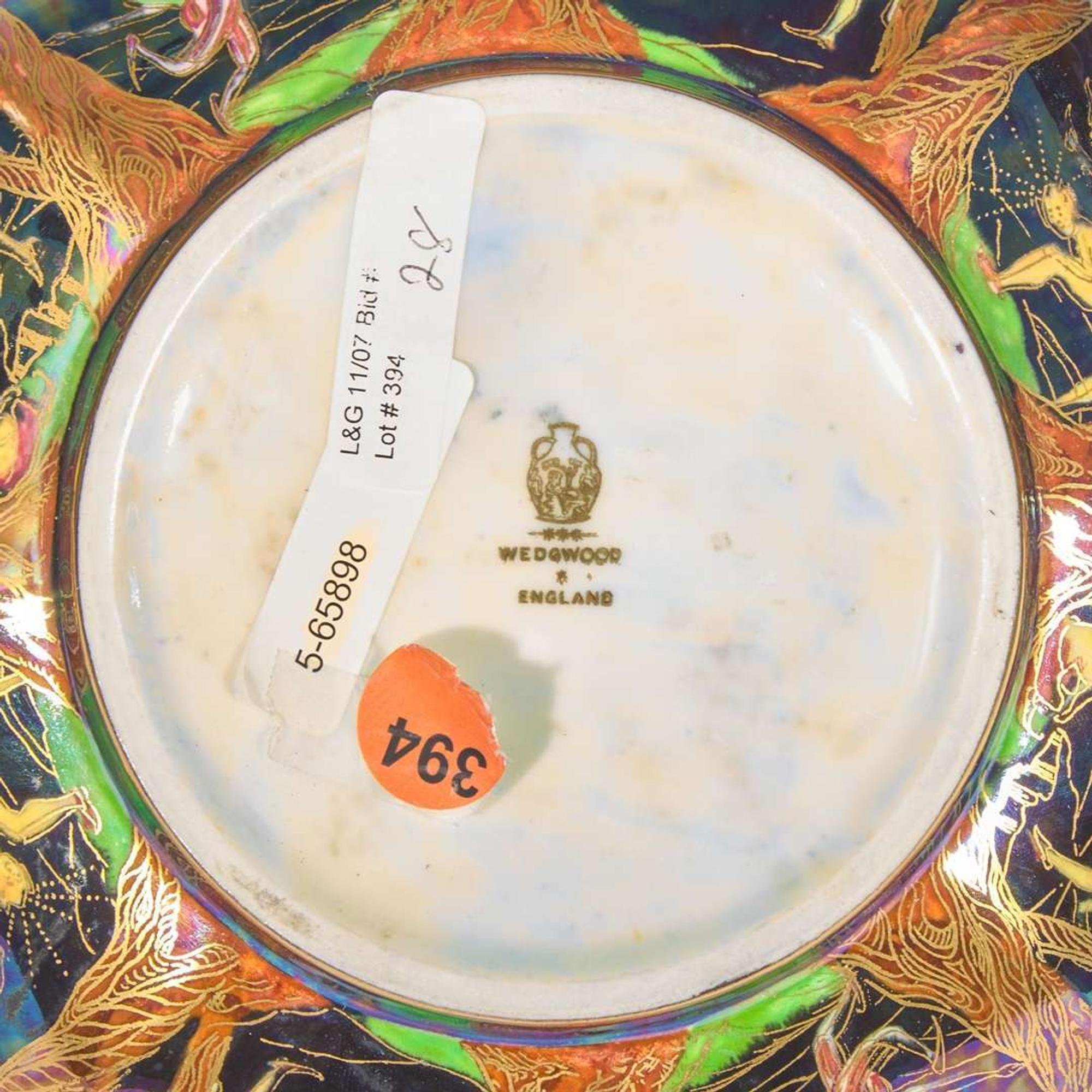 A Wedgwood Fairyland Lustre Octagonal Bowl UK, circa 1925
