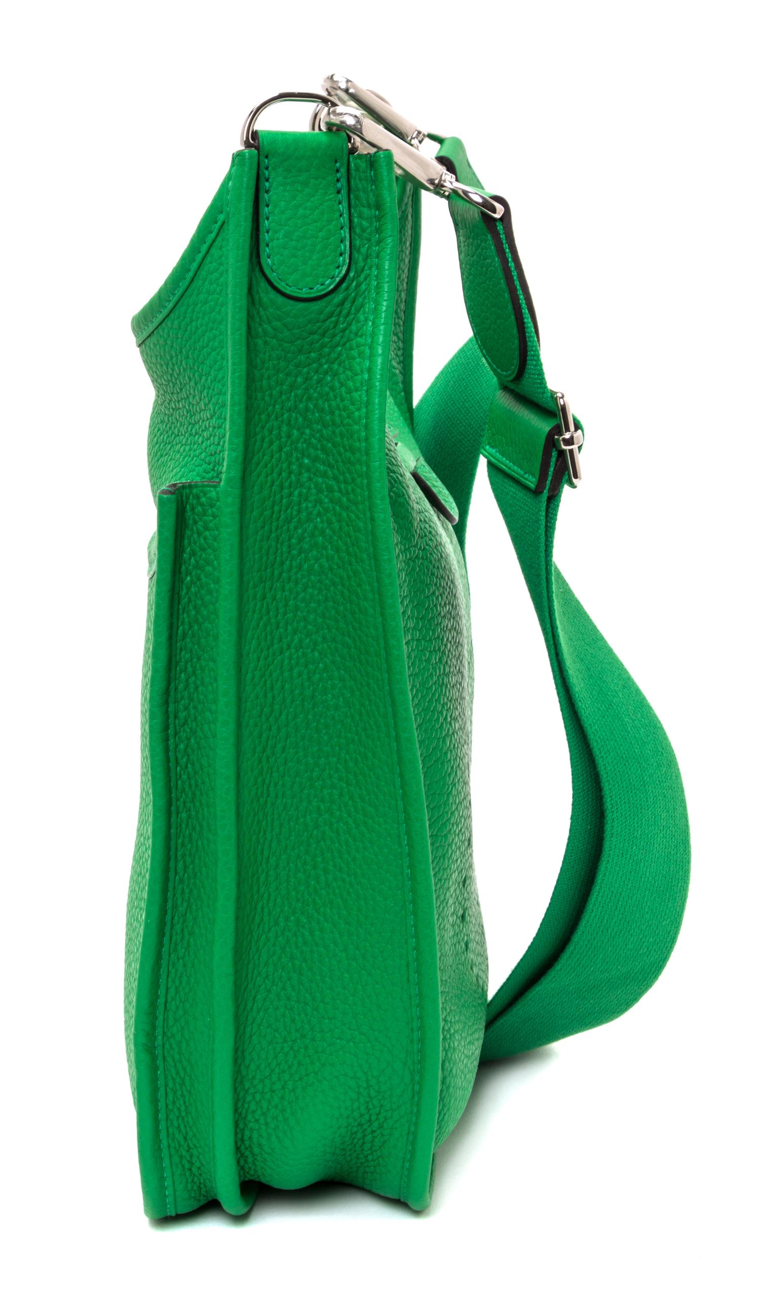 An Hermes Vert Evelyne III PM Handbag, 11.25" x 12'" x 2.5".