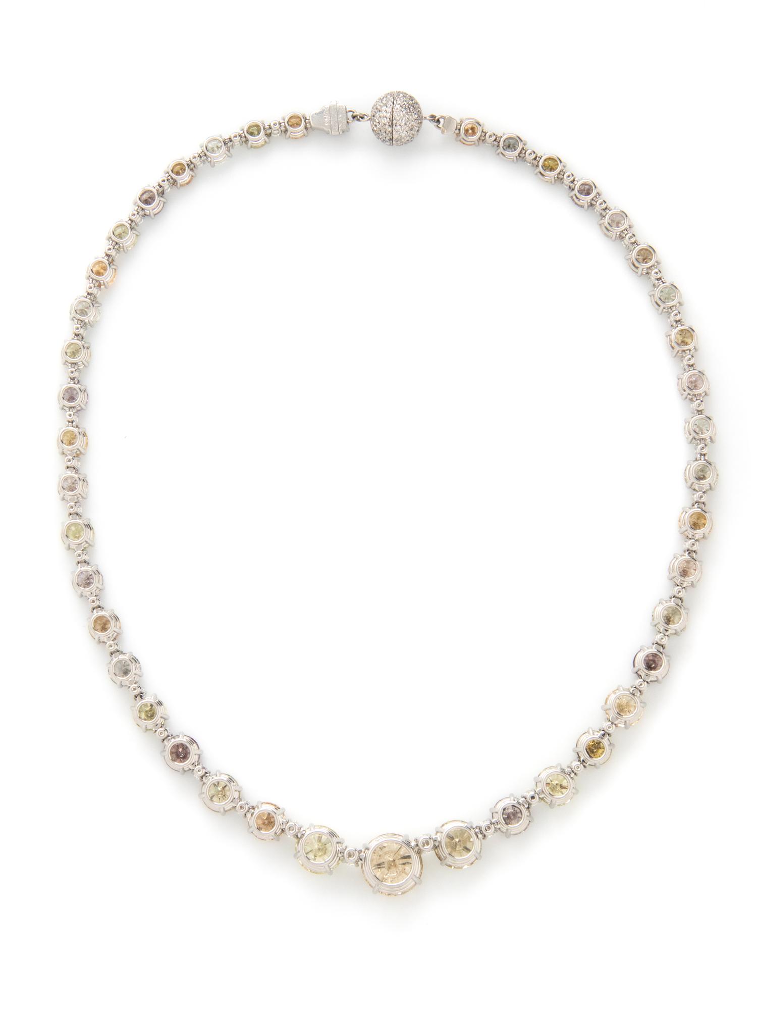 COLORED DIAMOND AND DIAMOND NECKLACE