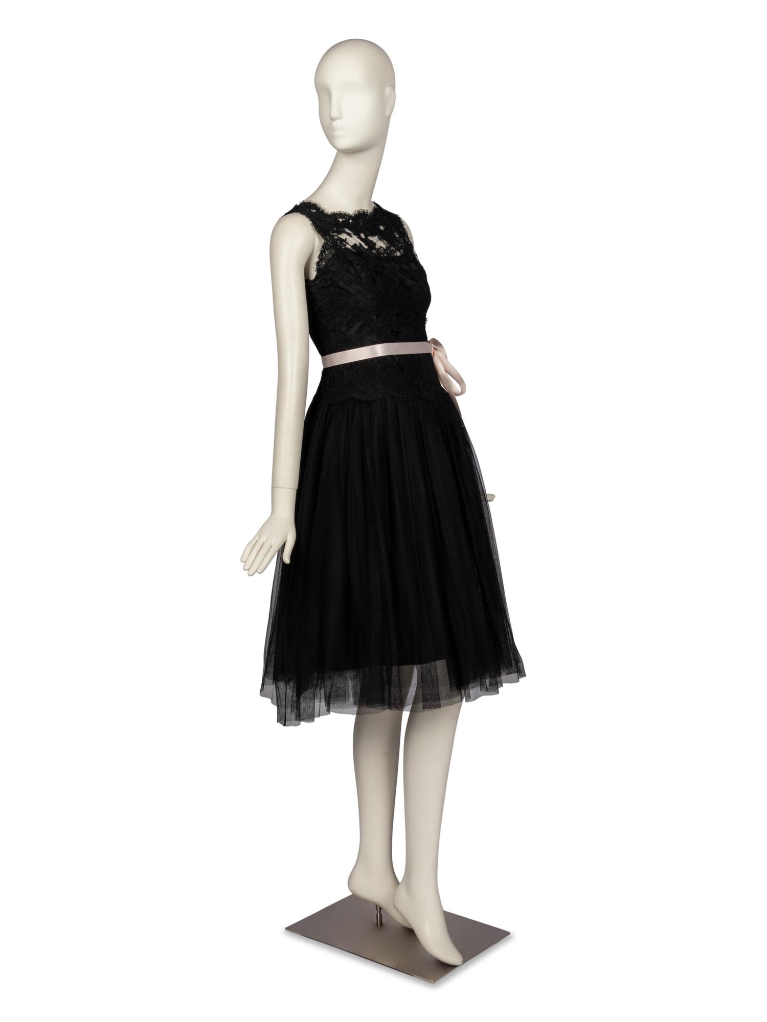 Monique Lhuillier Dress