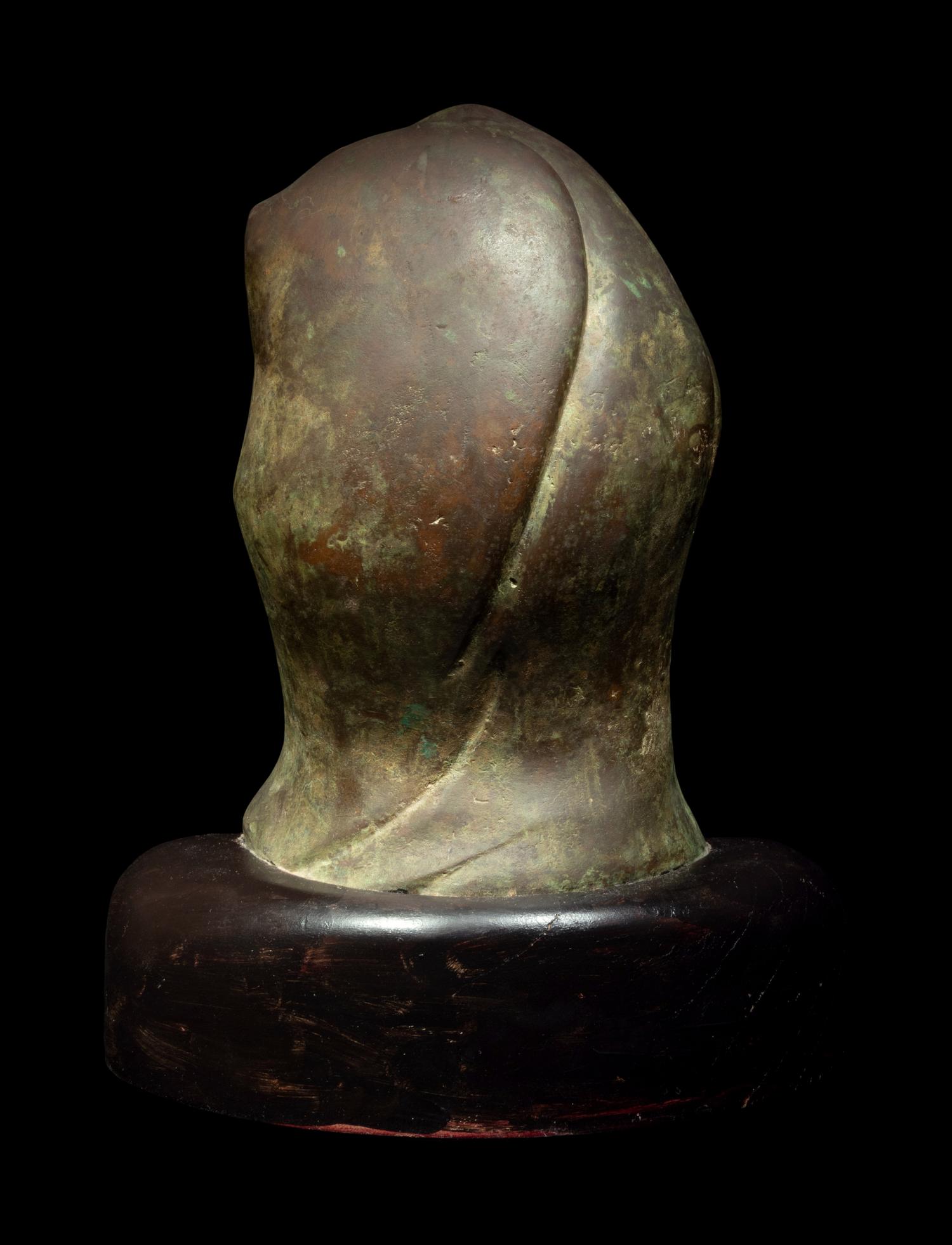 A Chinese Bronze Head of Guanyin