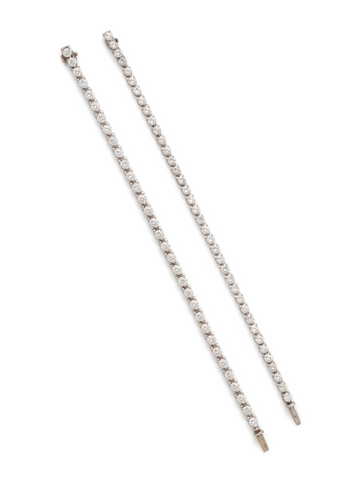 PAIR OF DIAMOND BRACELETS