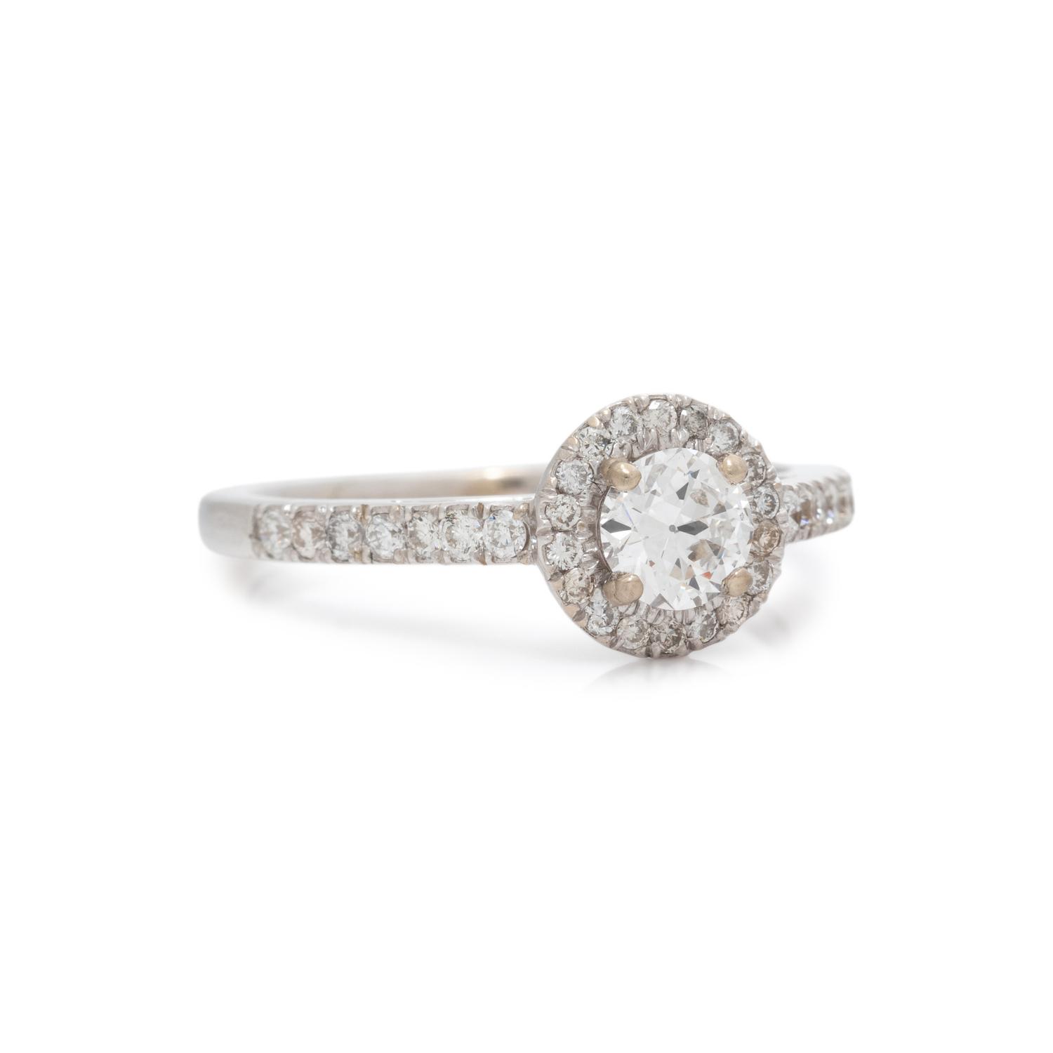 DIAMOND RING