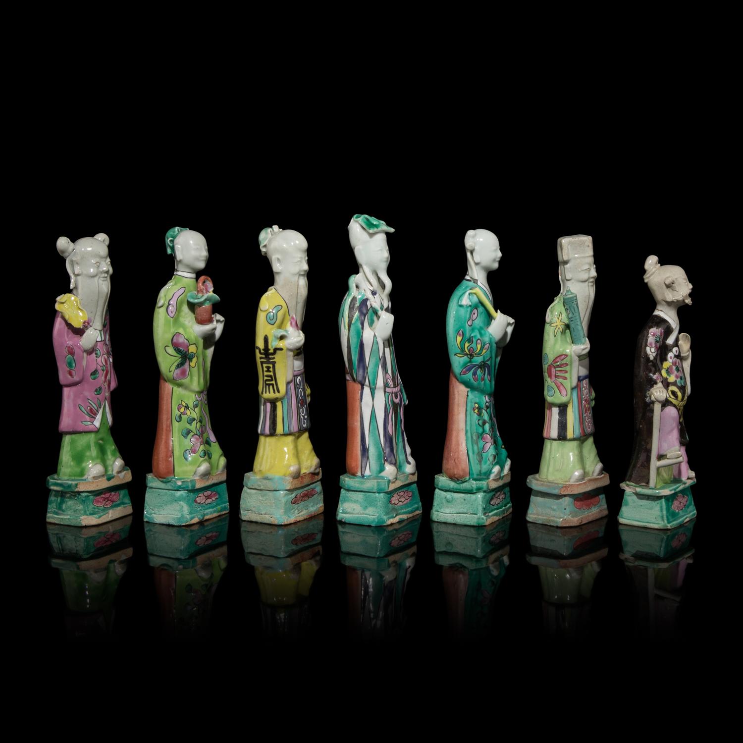 Seven Chinese Famille Rose Porcelain Figures of Daoist Immortals, 19th-20th Century 晚清-民國 粉彩神仙像一組七件