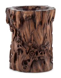 A Chinese Carved Aloeswood Brushpot, Bitong 沉香木'喜上眉梢'筆筒