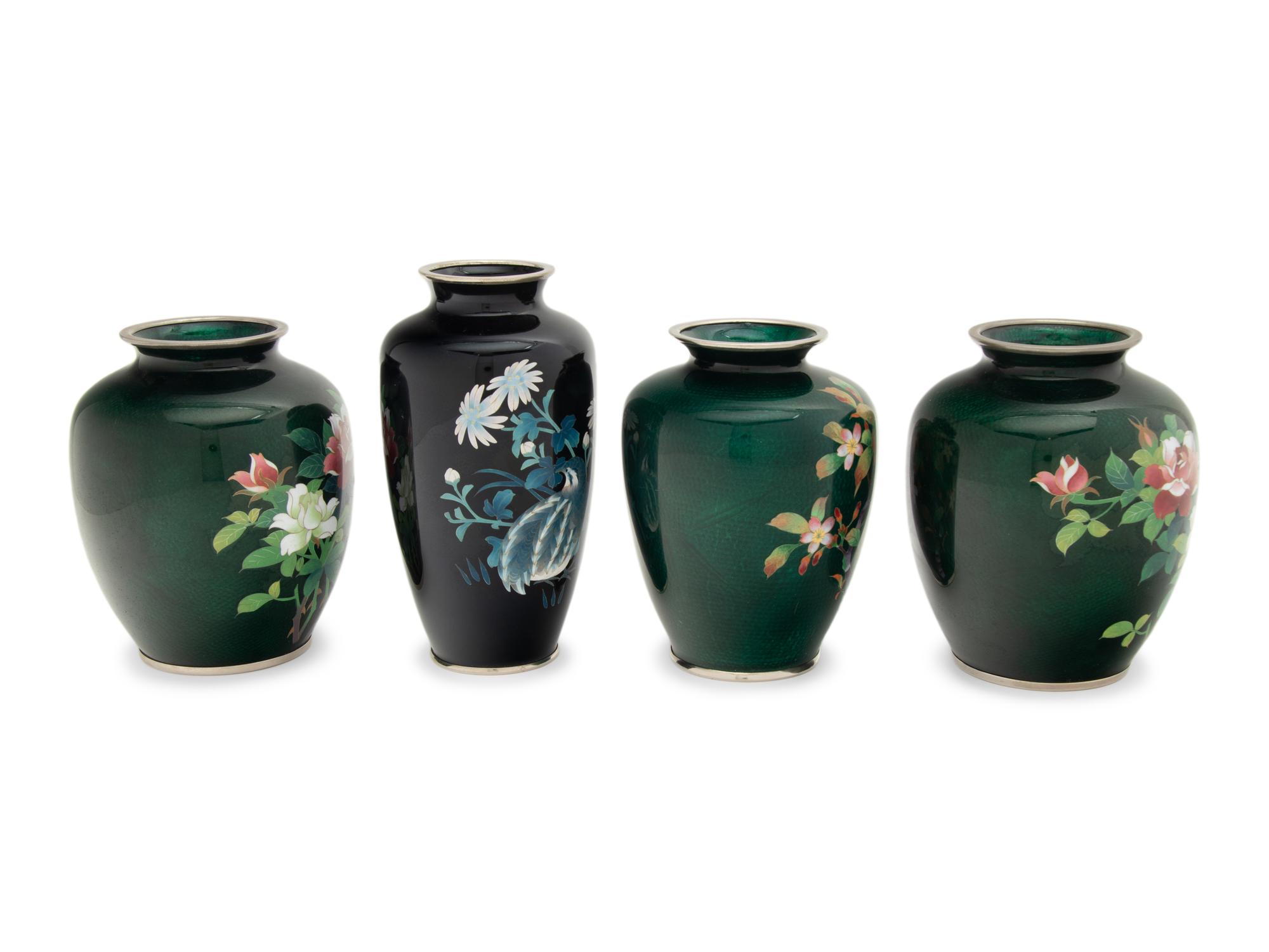 18 Japanese and Chinese Cloisonné Enamel Articles