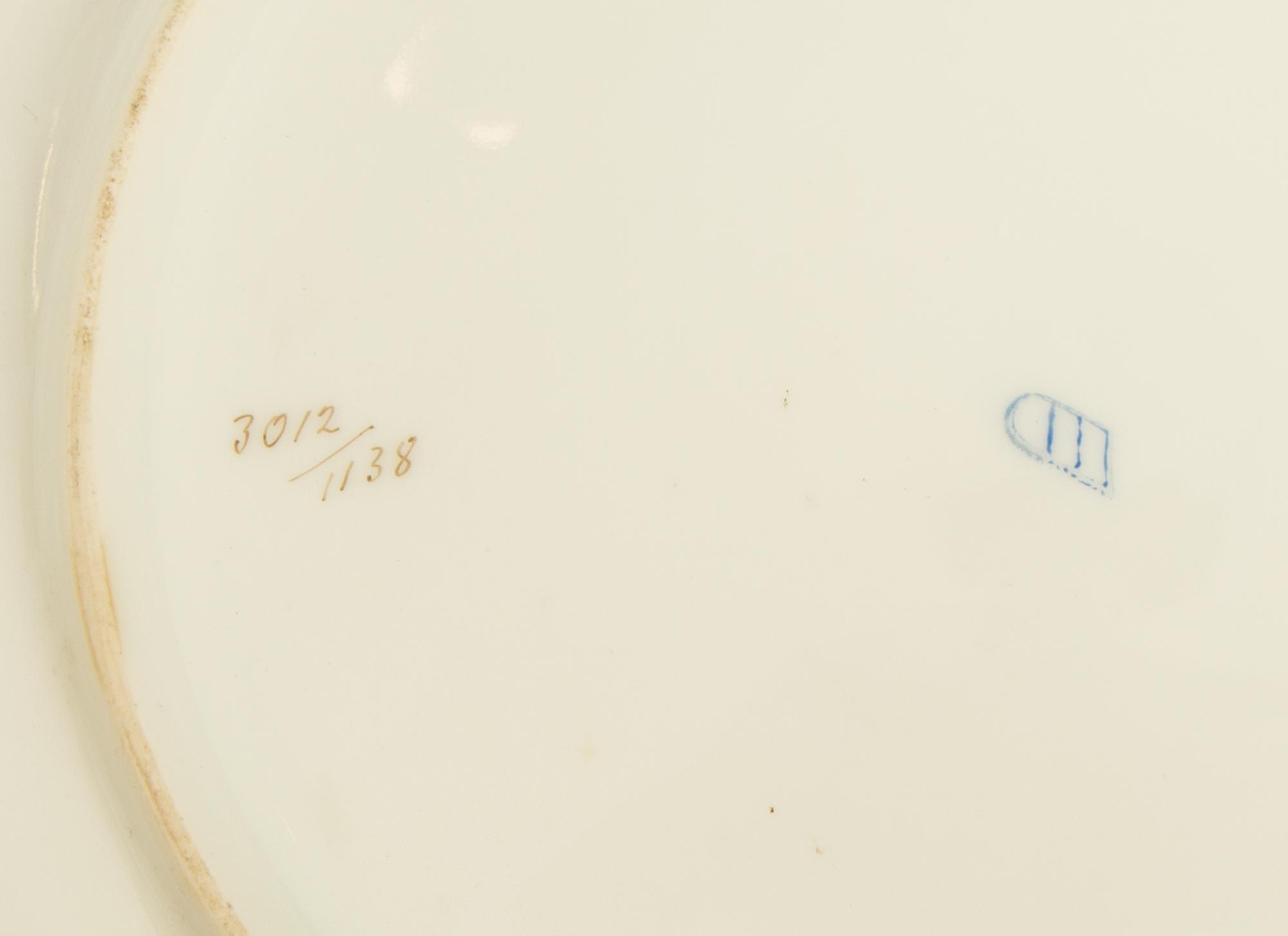 A Pair of Vienna Porcelain Cabinet Plates — 19TH CENTURY