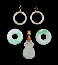 Five Chinese Jadeite and Jade Jewelry
