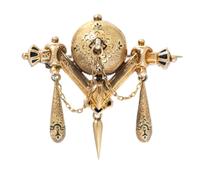 A Victorian Yellow Gold and Enamel Brooch, 6.30 dwts.