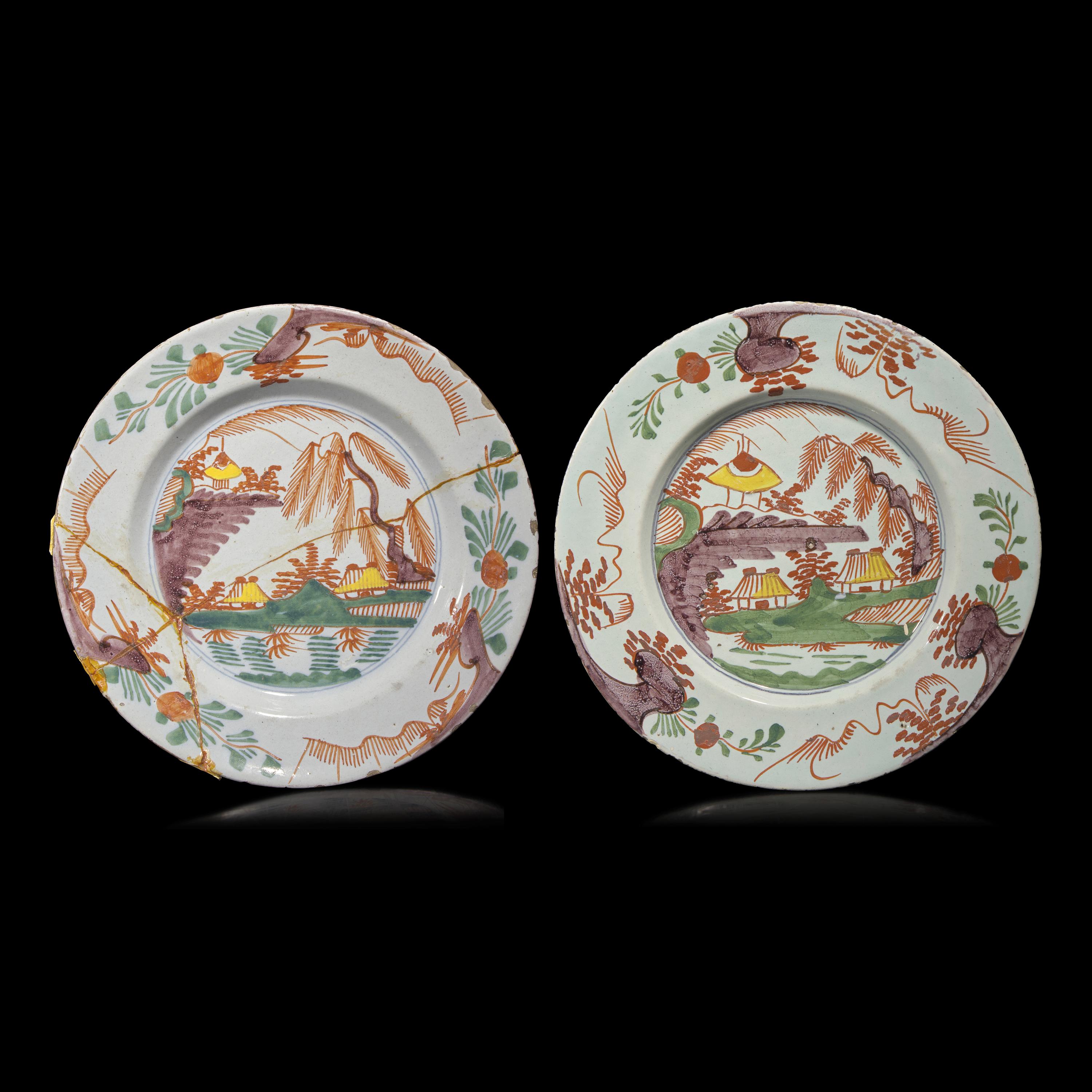 A Pair of European Tin-Glazed Earthenware Plates, 18th/19th Century — 十八/十九世紀 歐洲東方山水賞盤一對