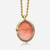 A 14K Yellow Gold Victorian Pendant and Chain