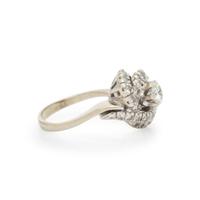 WHITE GOLD AND DIAMOND RING