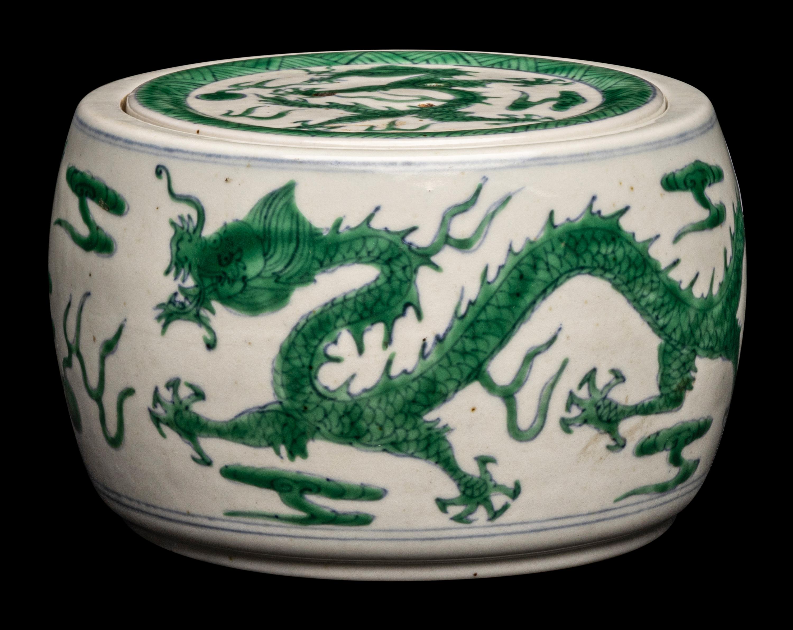 A Chinese Green-Enameled 'Dragon' Porcelain Cricket Jar and Cover