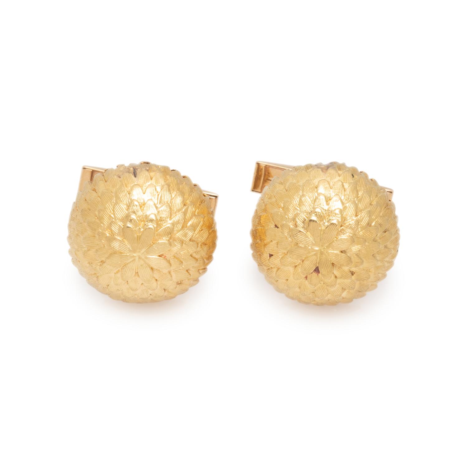 YELLOW GOLD CUFFLINKS