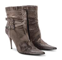 Nine Pairs of Shoes, 1980-2000s