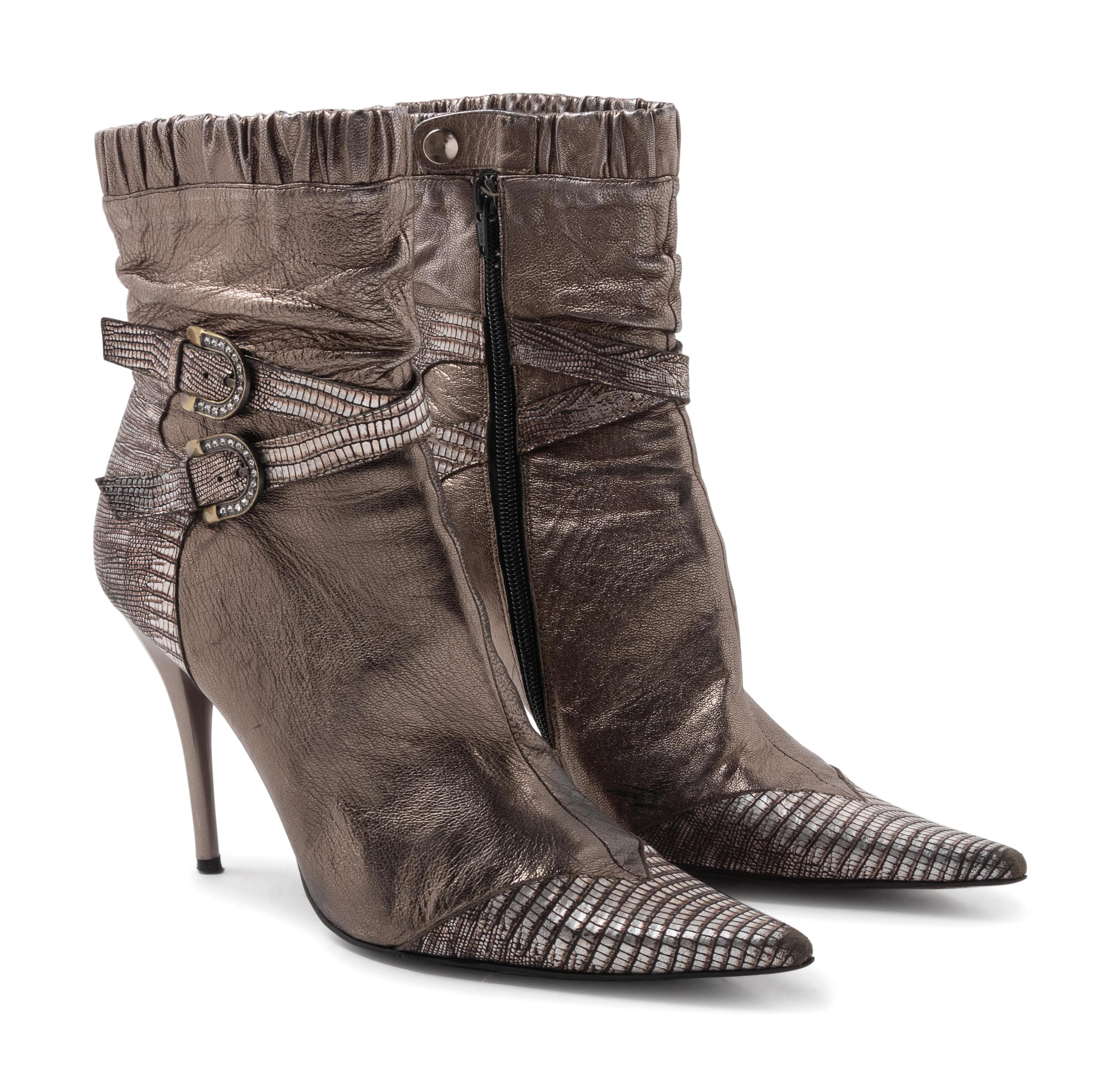 Nine Pairs of Shoes, 1980-2000s