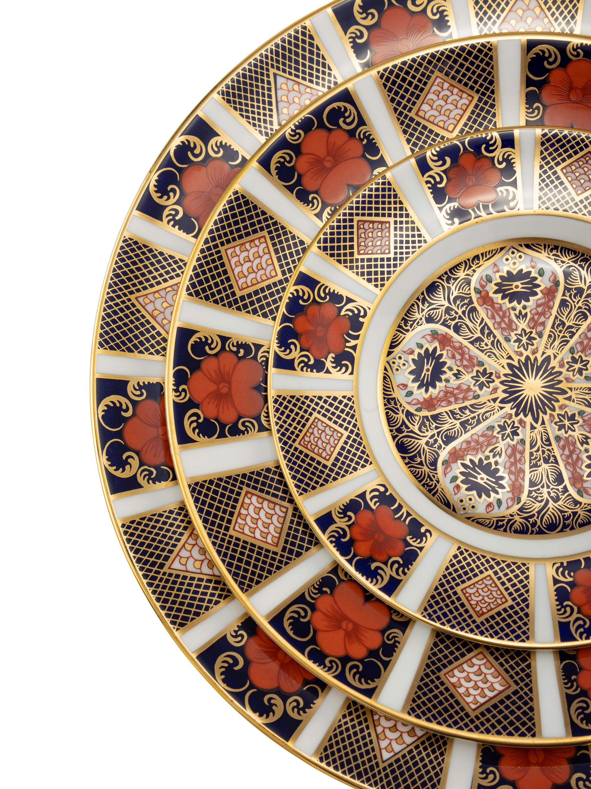 A Large Royal Crown Derby Imari Porcelain Dinner Service