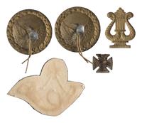 [MILITARIA] Collection of military insignia and cap devices from the Estate of Carroll J. Delery III
