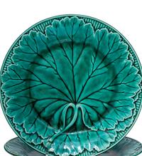 A Set of Fifteen Wedgwood Majolica Plates