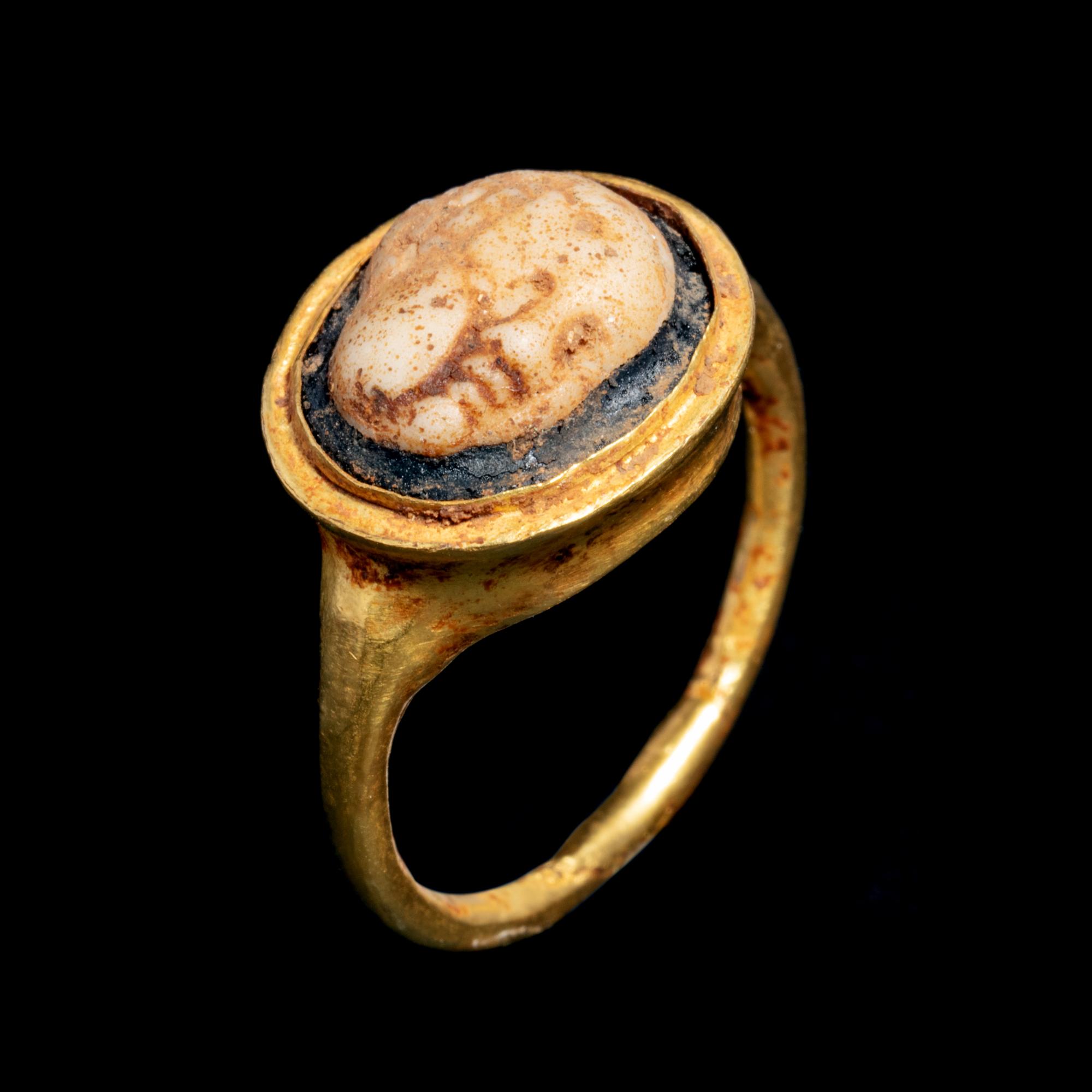 A Roman Gold Finger Ring with Glass Cameo of Eros