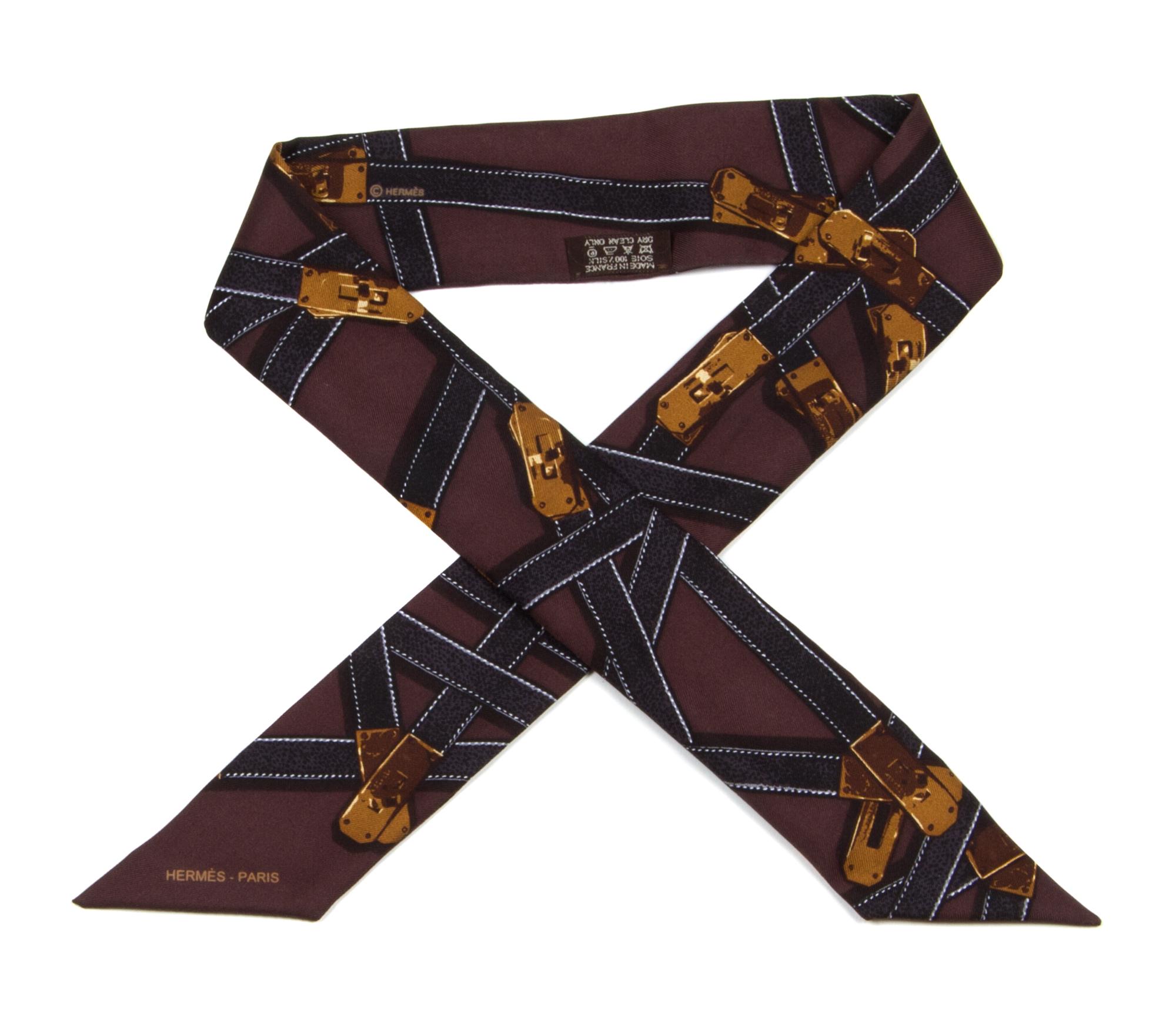 An Hermes Silk Twilly, 34" x 2".