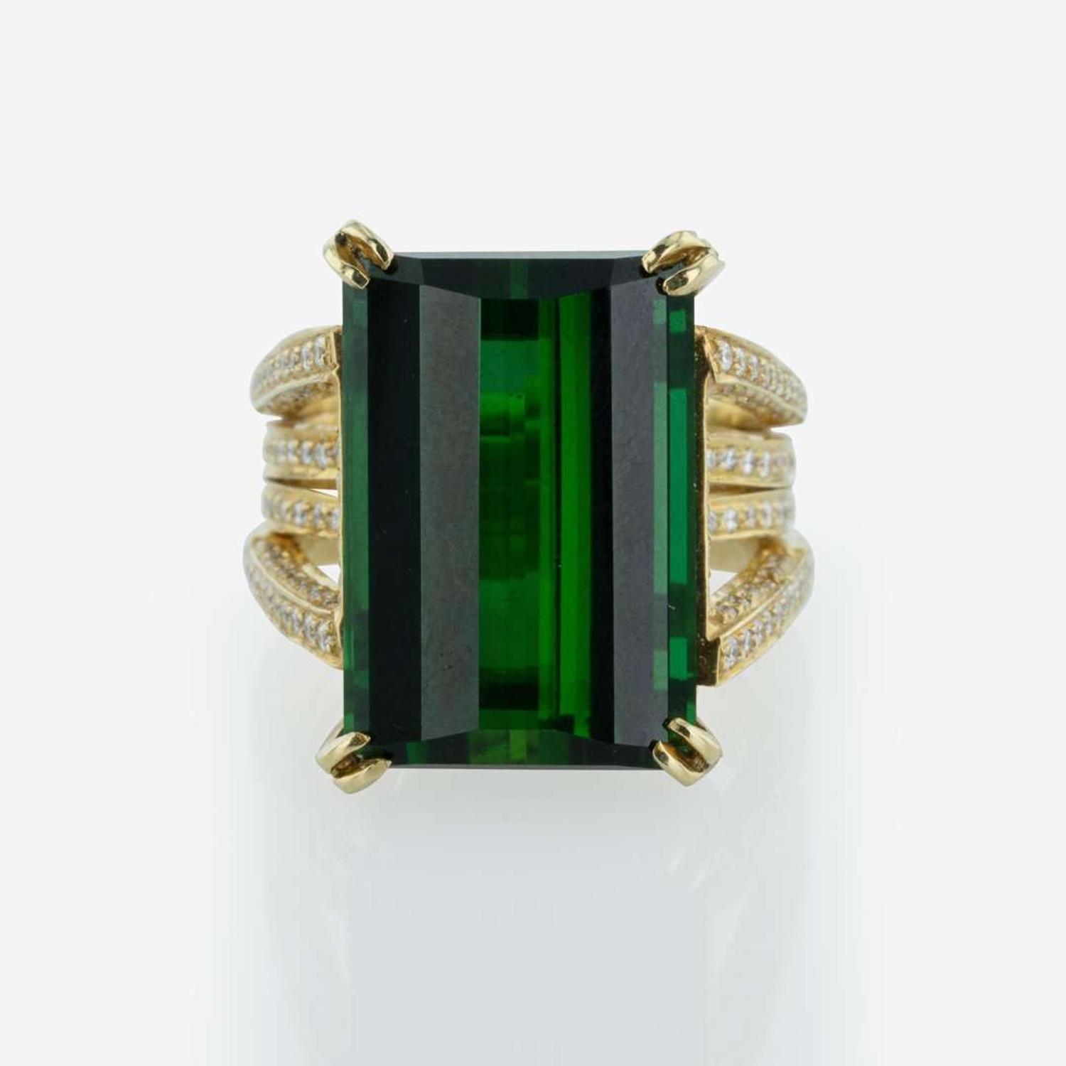 An 18K Yellow Gold, Green Tourmaline, and Diamond Ring