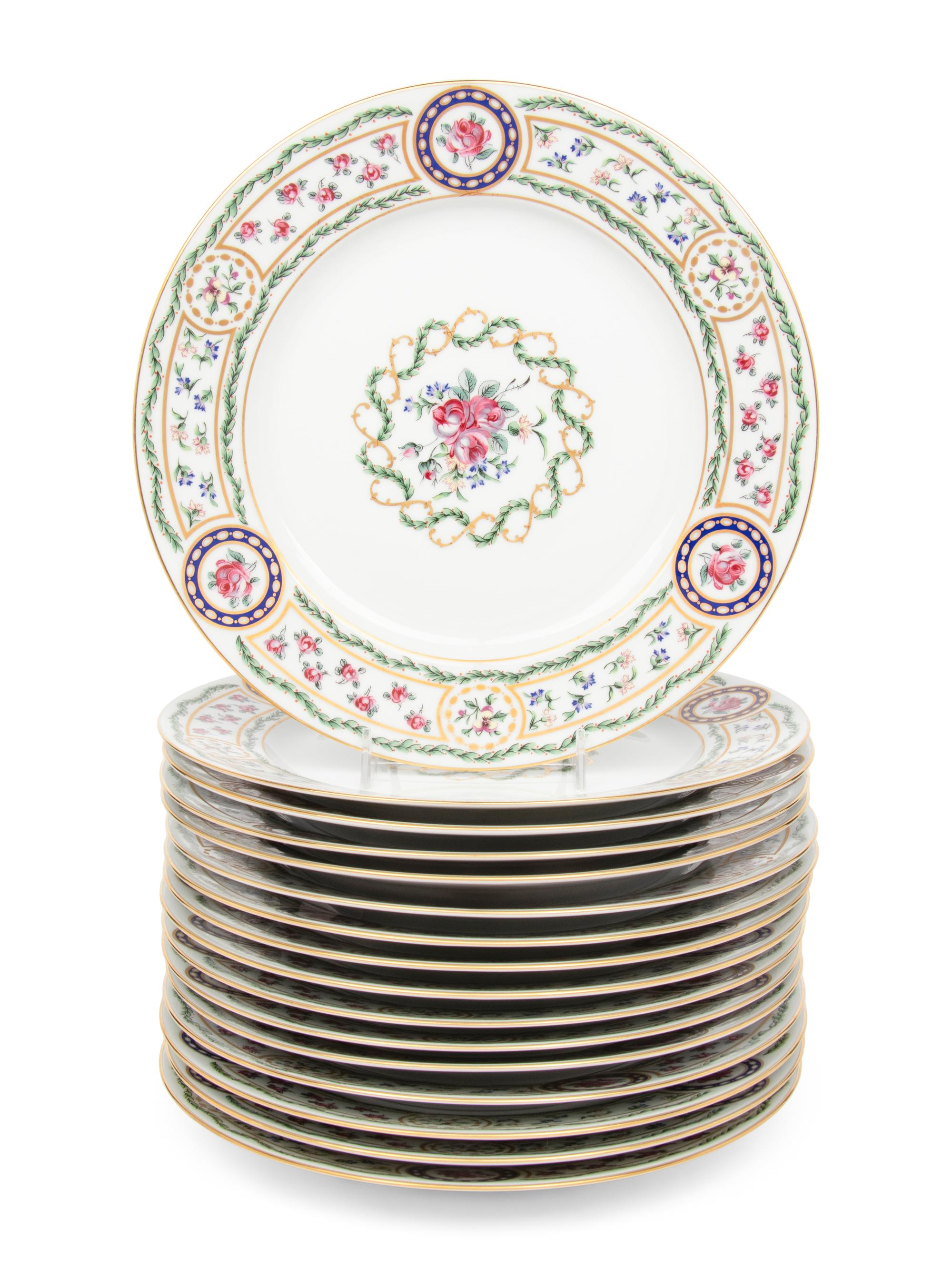 A Set of Sixteen Haviland Limoges Porcelain Plates