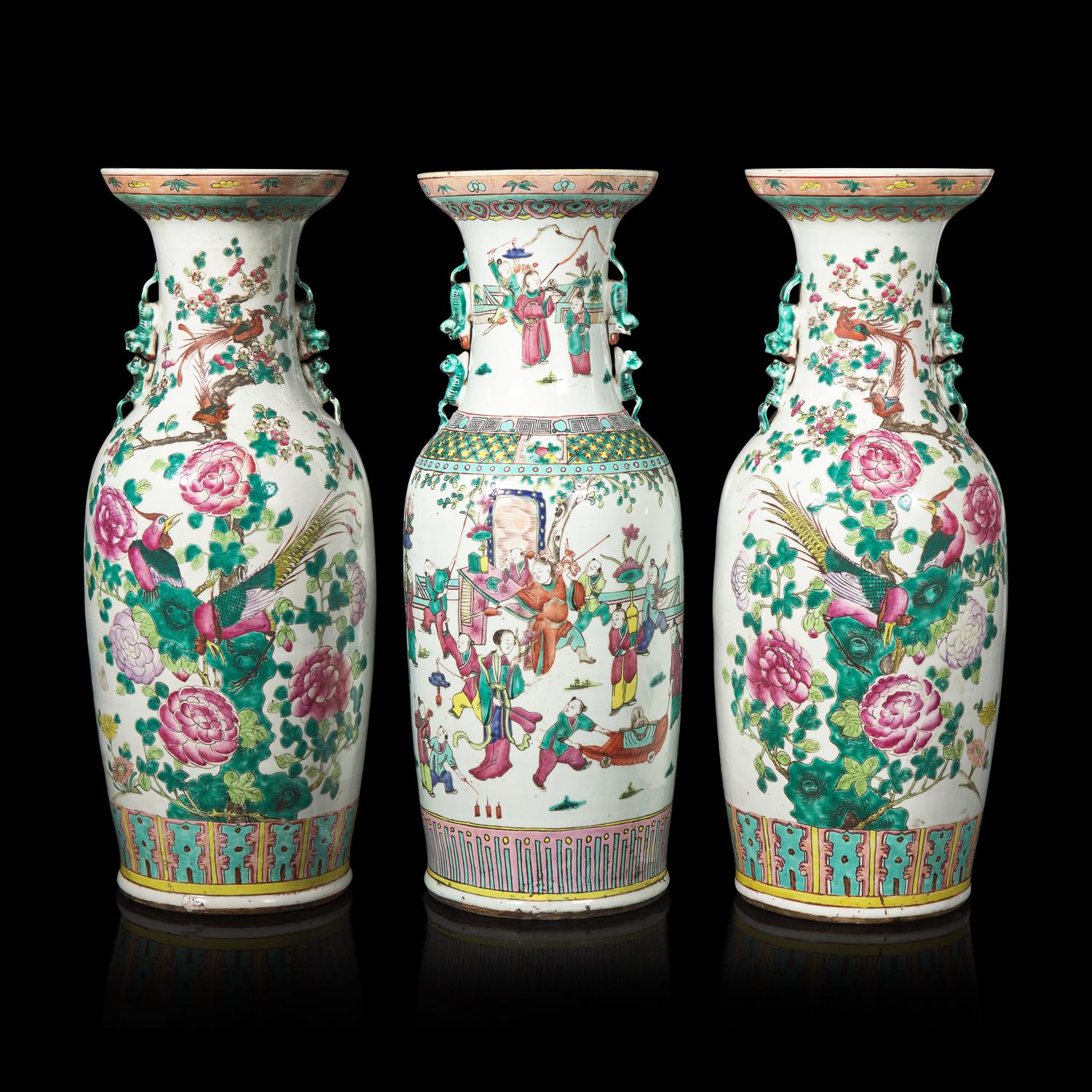 Three Chinese Famille Rose Porcelain Vases, Late 19th-20th Century 粉彩賞瓶三件