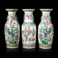 Three Chinese Famille Rose Porcelain Vases, Late 19th-20th Century 粉彩賞瓶三件