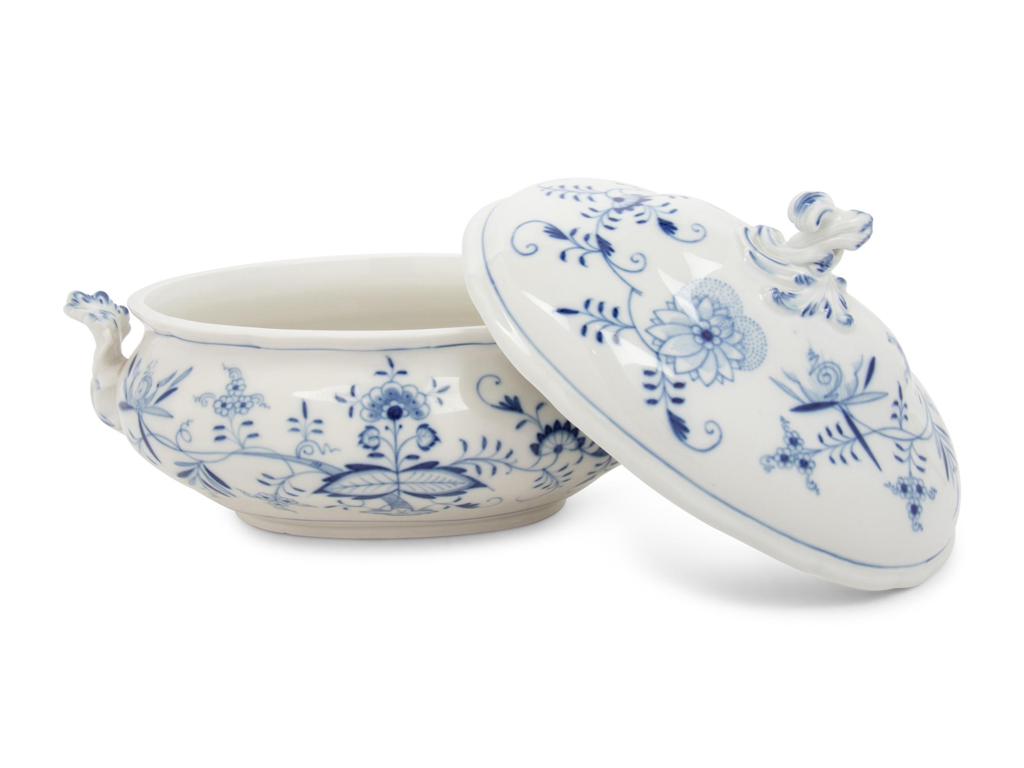 A Meissen Blue Onion Porcelain Tureen