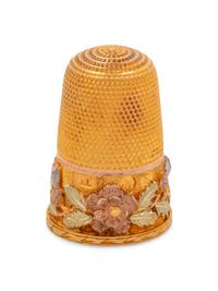 A Victorian 15-Karat Vari-Color Gold Thimble
