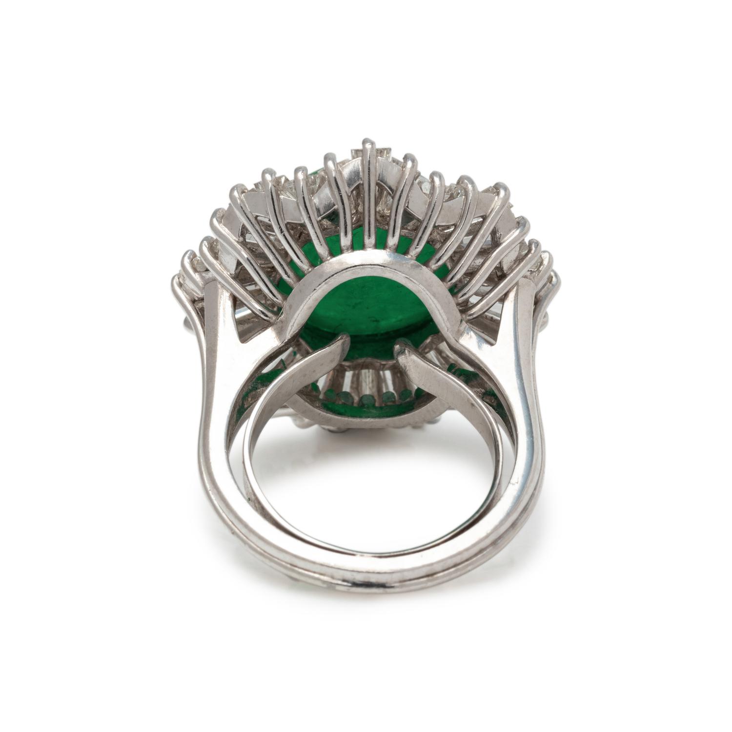 EMERALD AND DIAMOND RING