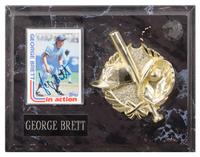 A George Brett Autographed Baseball Card Card 3 1/2 x 2 1/2 inches.