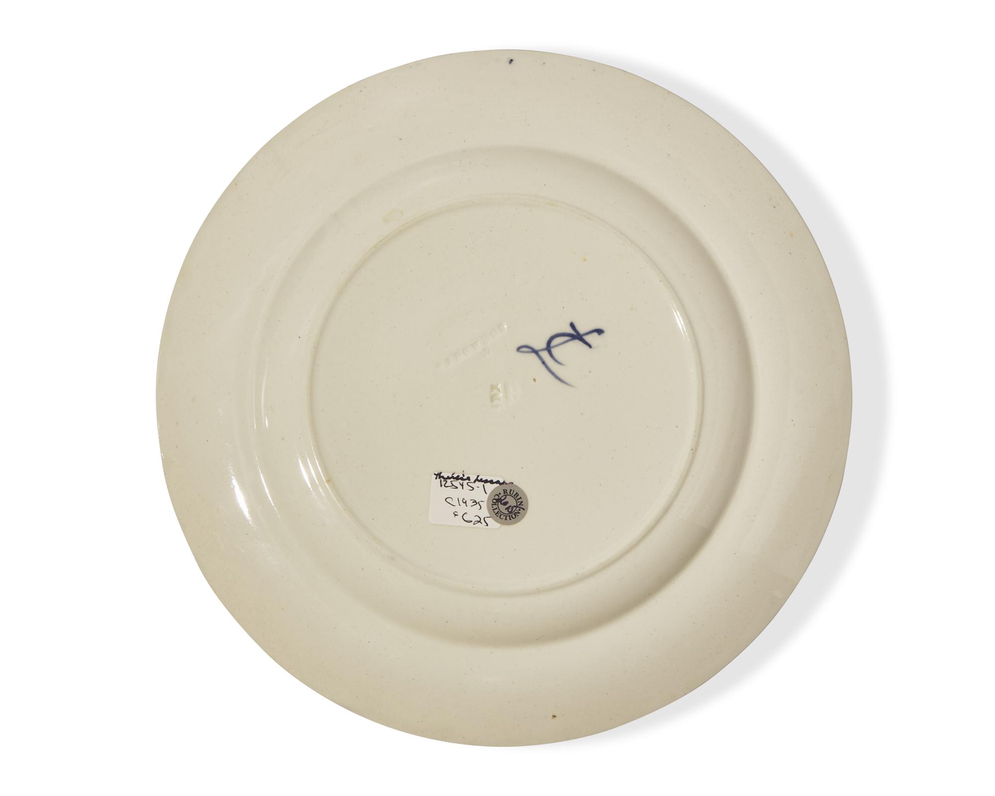 A Wedgwood Creamware Plate