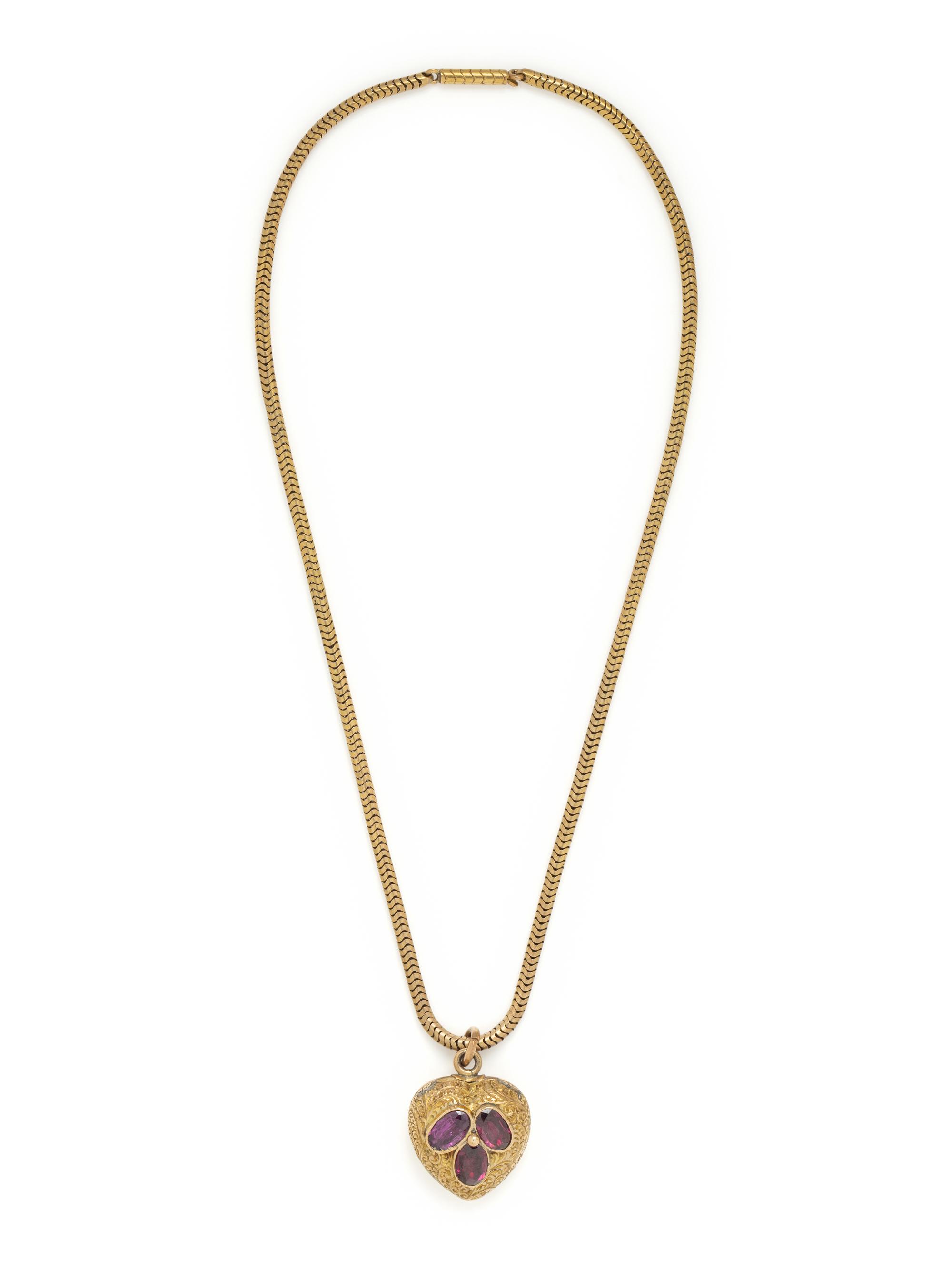 ANTIQUE, YELLOW GOLD AND GARNET PENDANT ON CHAIN