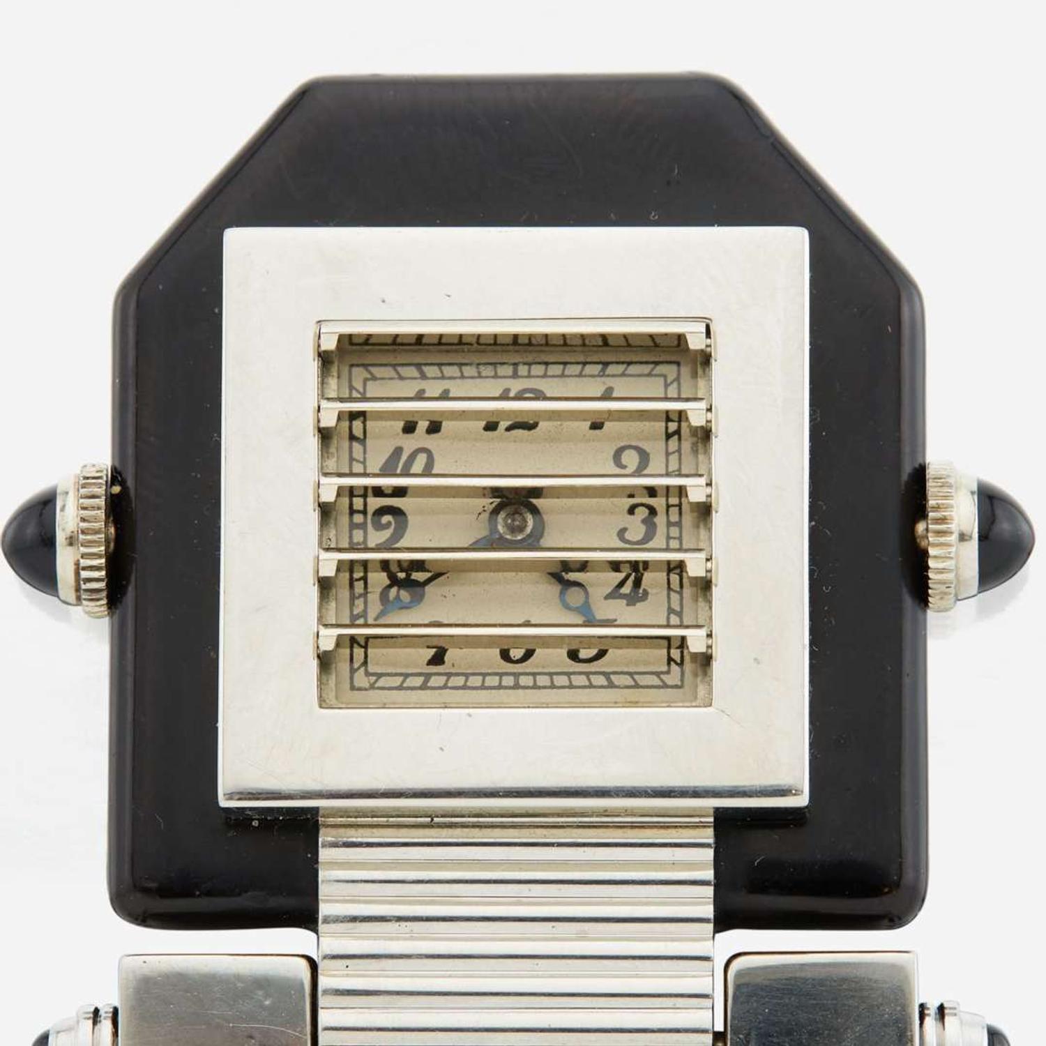 An Art Deco pin shutter gold watch, Verger Feres Louvre