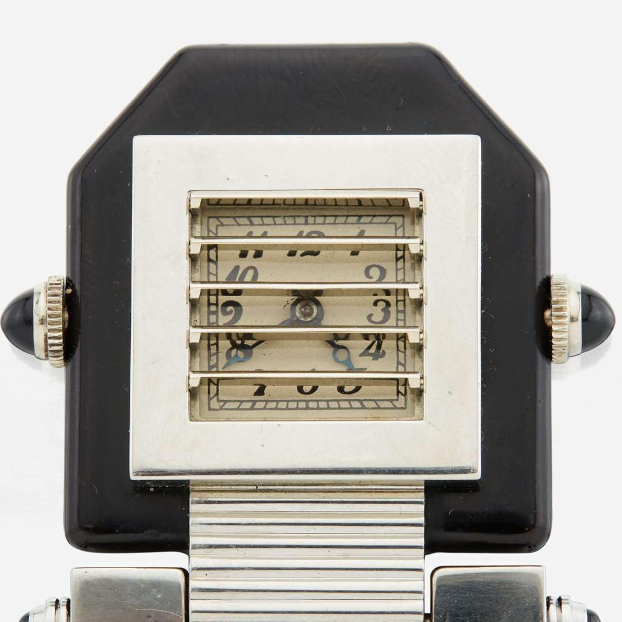 An Art Deco pin shutter gold watch, Verger Feres Louvre