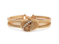 YELLOW GOLD AND DIAMOND SURPRISE WRISTWATCH