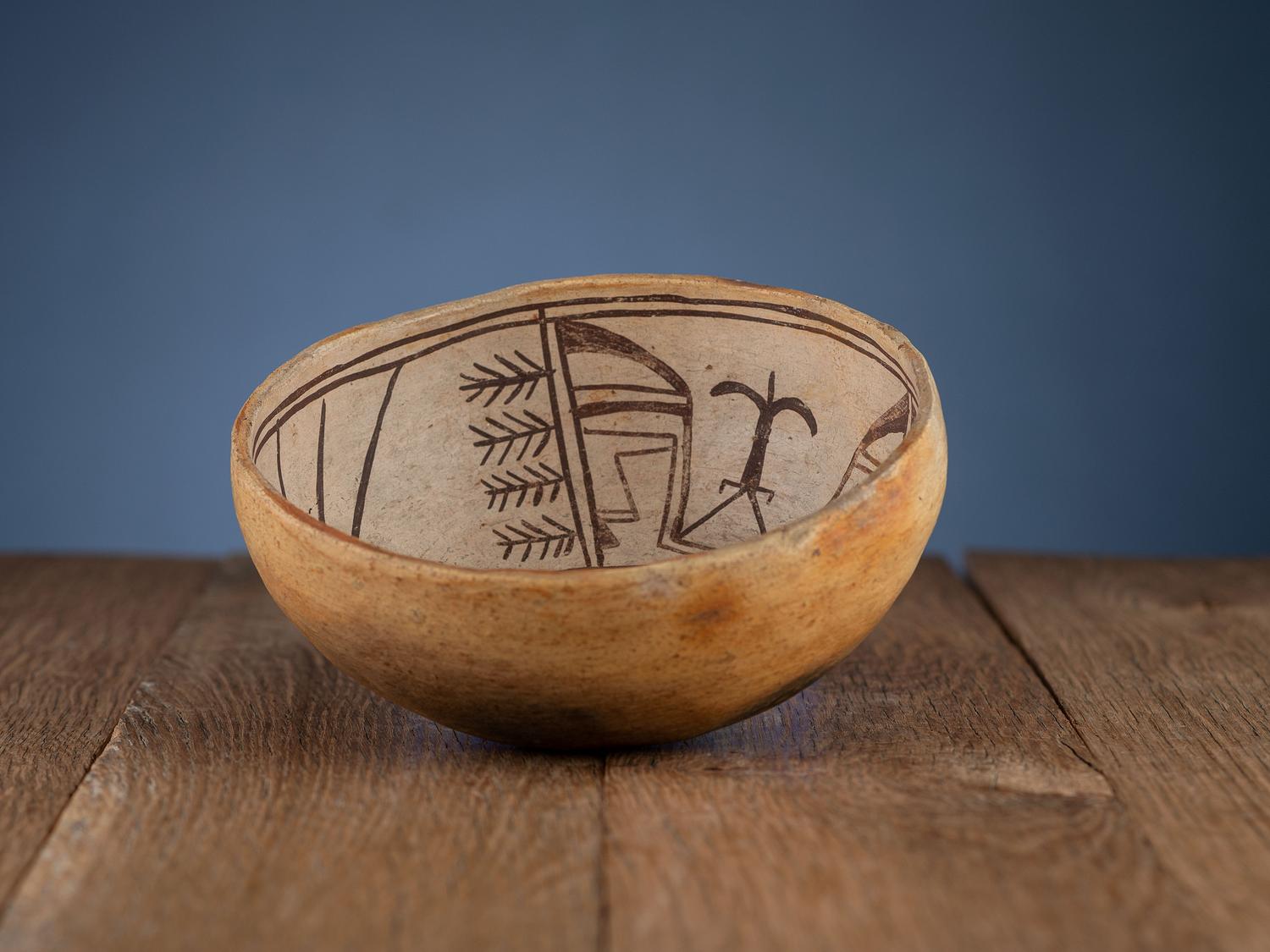 Polacca Pottery Bowl, with Pahlik Mana