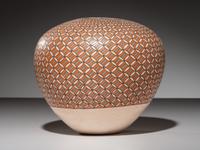 Fine Line Large Pottery Seed Jar