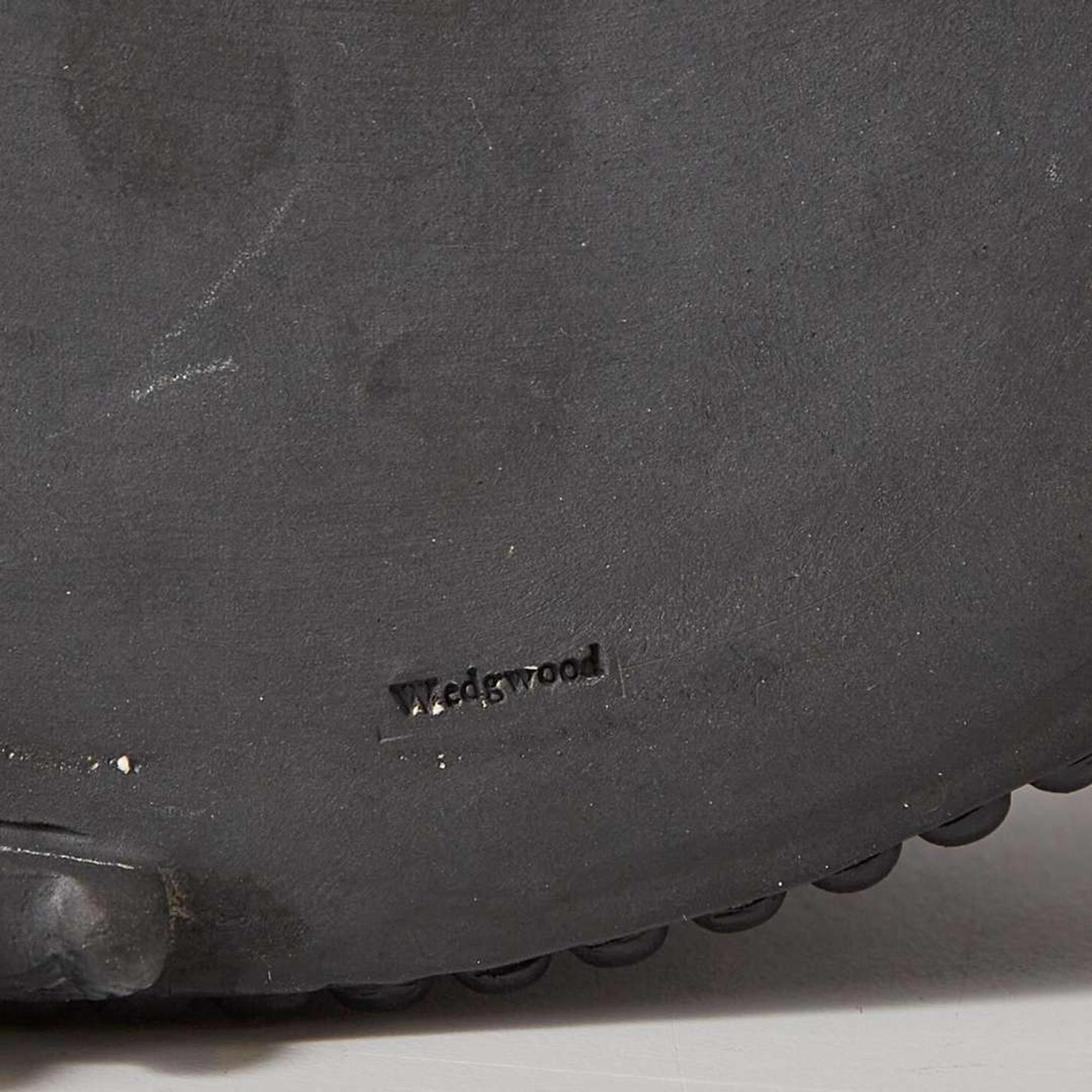 A Wedgwood Black Basalt Crocus Pot UK, circa 1800
