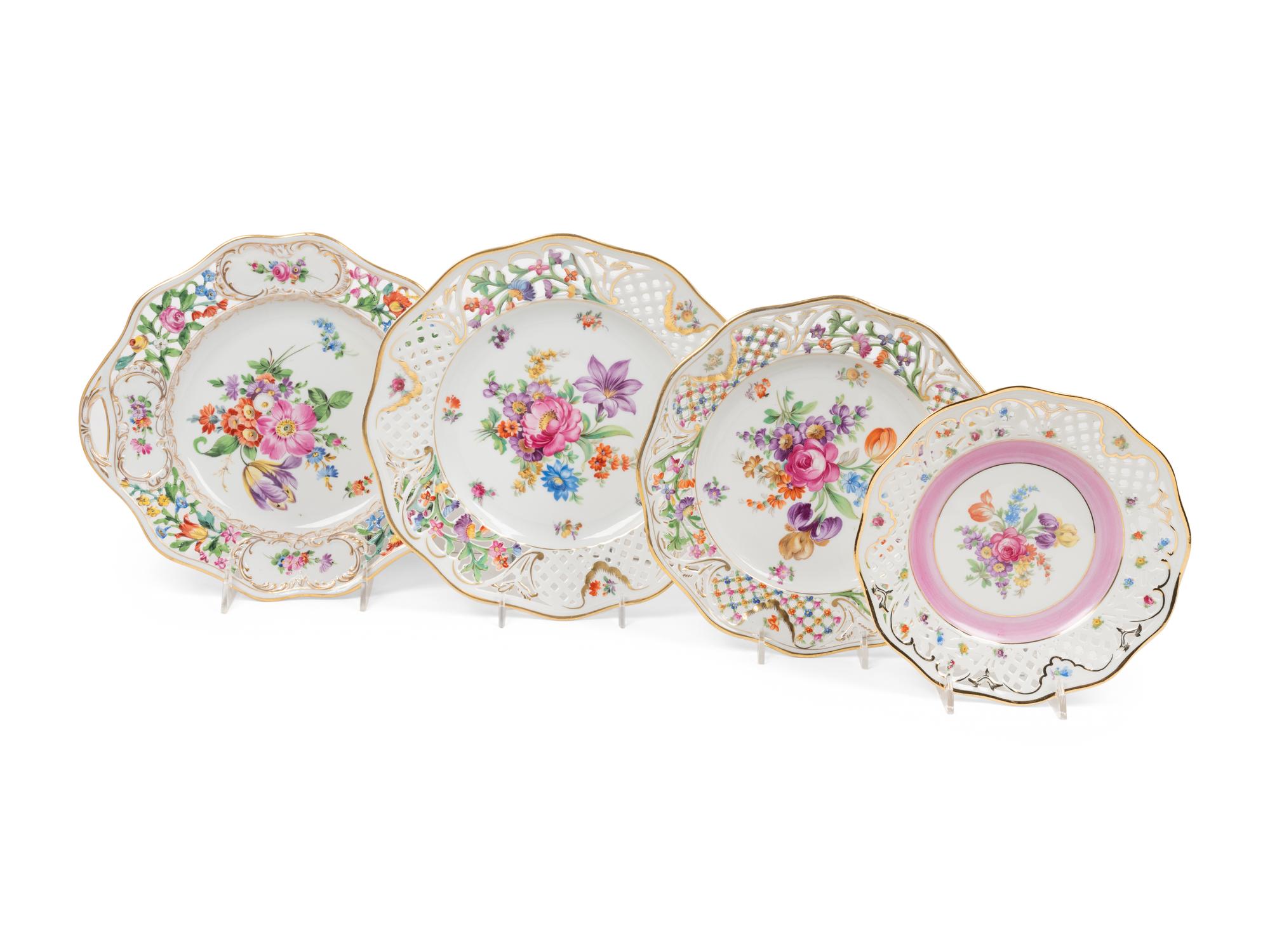 An Extensive Bavarian Porcelain Dinner Service