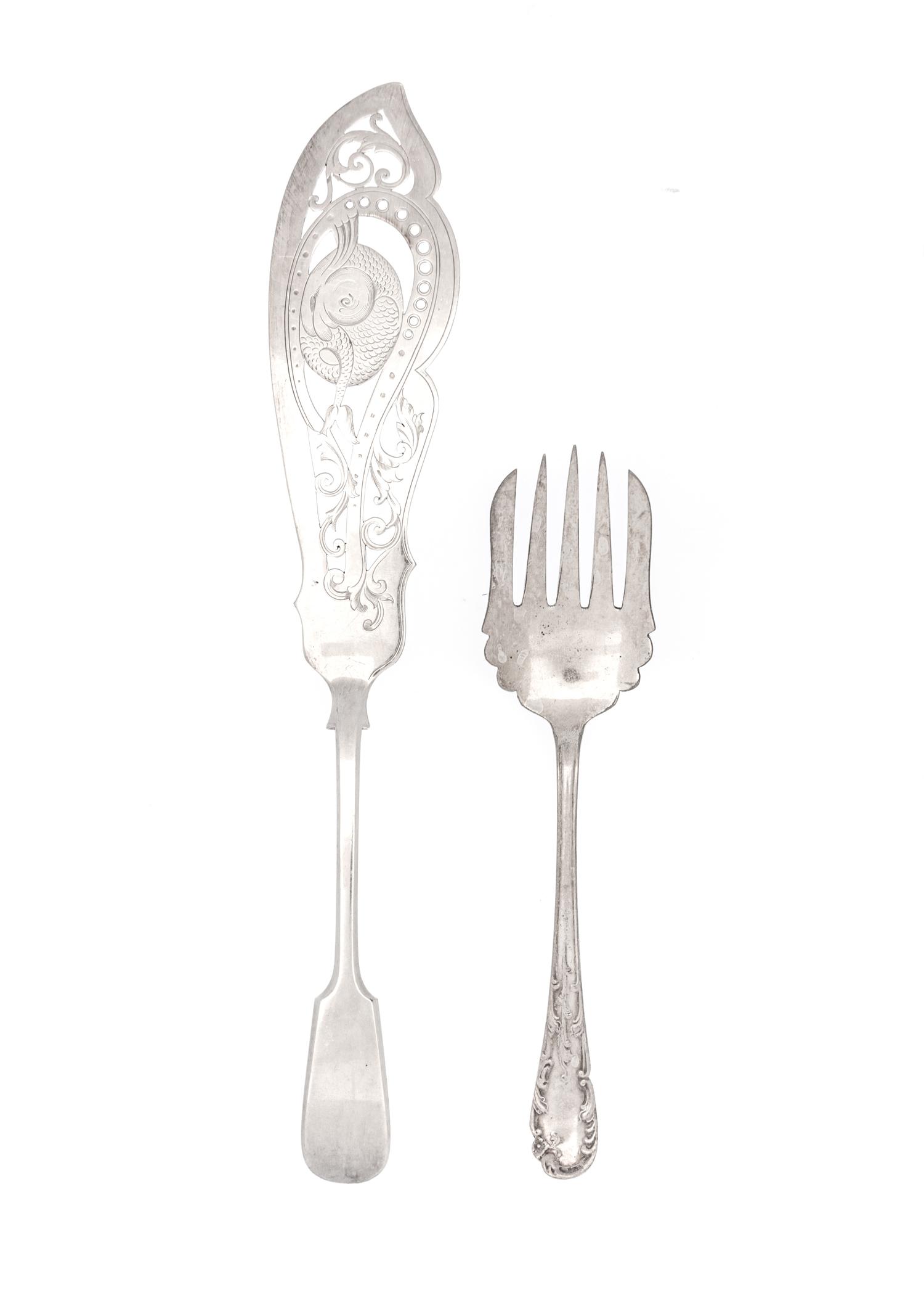 An English Silver-Plate Fish Server